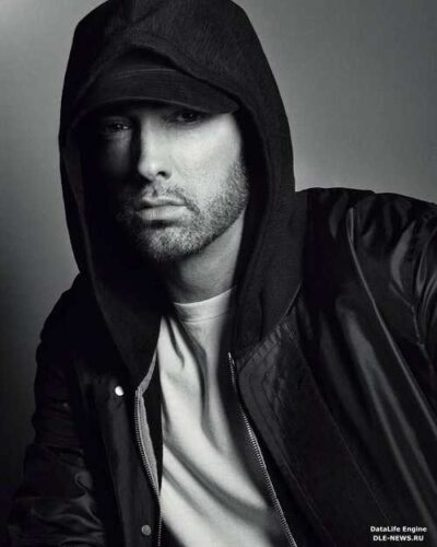 دانلود آهنگ شنیدنی Eminem Ft Selena به نام Million Reasons   