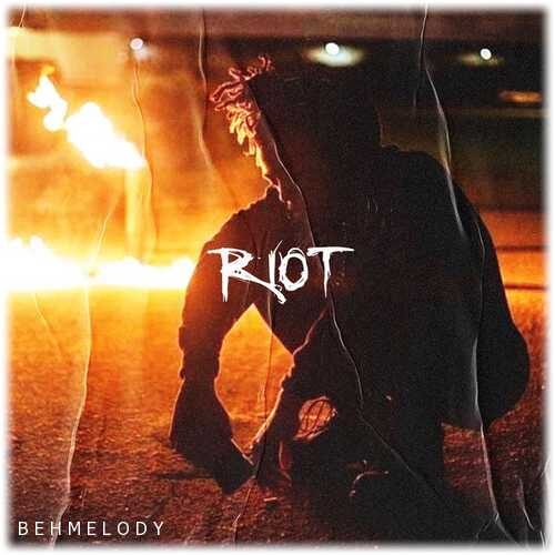 دانلود آهنگ شنیدنی XXXTENTACION به نام Riot   