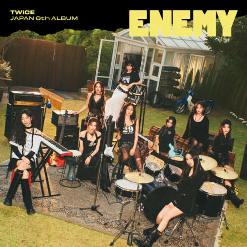 دانلود آهنگ TWICE با نام Up to you